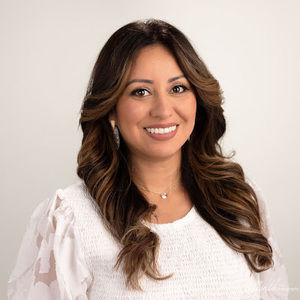 Meet your Posher, Bella